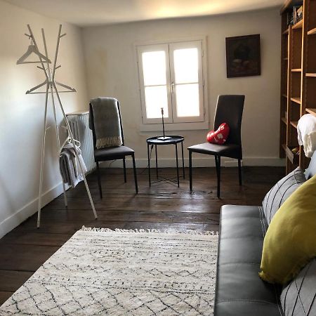 Beautifully Renovated Rooms On Place New York Angoulême Exterior foto