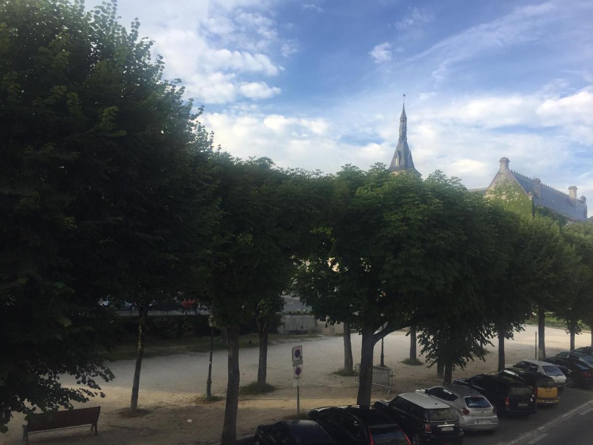Beautifully Renovated Rooms On Place New York Angoulême Exterior foto
